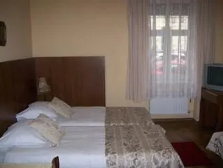 Red Carpet Premium Bed & Breakfast 3*
