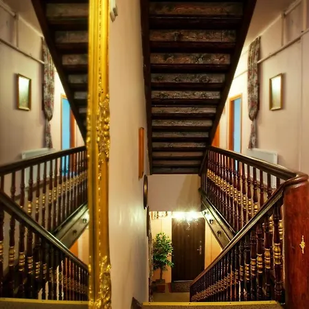 Bed & Breakfast Red Carpet Premium 3*