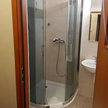 Red Carpet Premium 3*