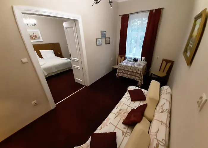 Red Carpet Premium فندق مبيت وإفطار 3*