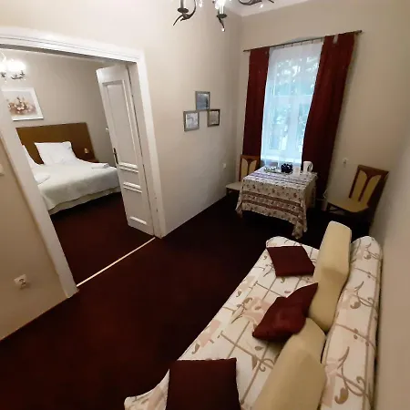 Red Carpet Premium فندق مبيت وإفطار 3*