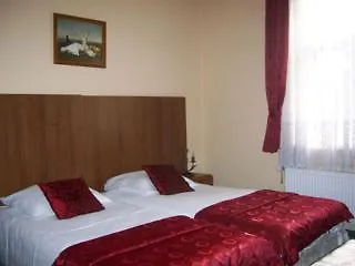 Red Carpet Premium فندق مبيت وإفطار