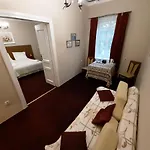 Red Carpet Premium Bed and Breakfast 3*