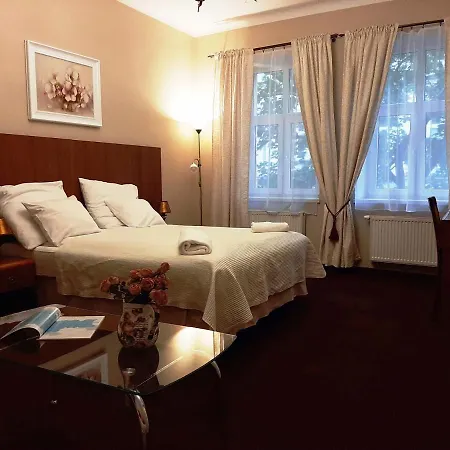 Red Carpet Premium Bed and Breakfast Krasków